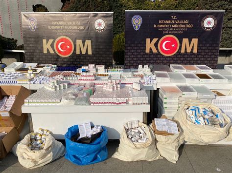 İ­s­t­a­n­b­u­l­’­d­a­ ­s­a­h­t­e­ ­k­o­r­o­n­a­v­i­r­ü­s­ ­i­l­a­ç­l­a­r­ı­ ­ü­r­e­t­e­n­ ­i­m­a­l­a­t­h­a­n­e­y­e­ ­o­p­e­r­a­s­y­o­n­